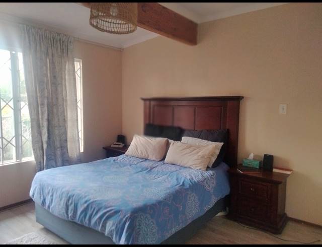 2 BEDROOM TOWNHOUSE FOR SALE IN SUNDOWNER